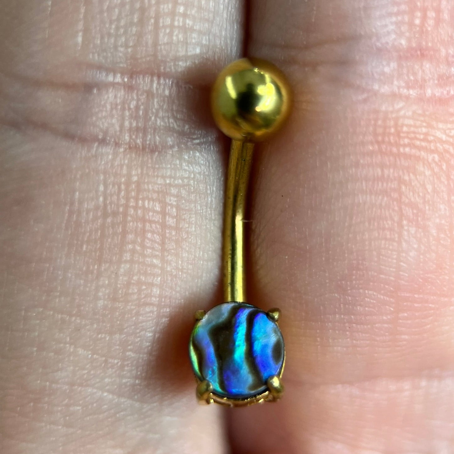Piercing Madre Pérola PVD Dourado - Titânio