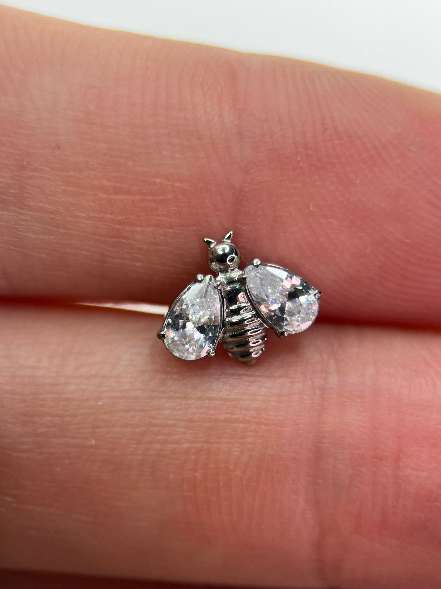 Piercing Big Bee - Titânio