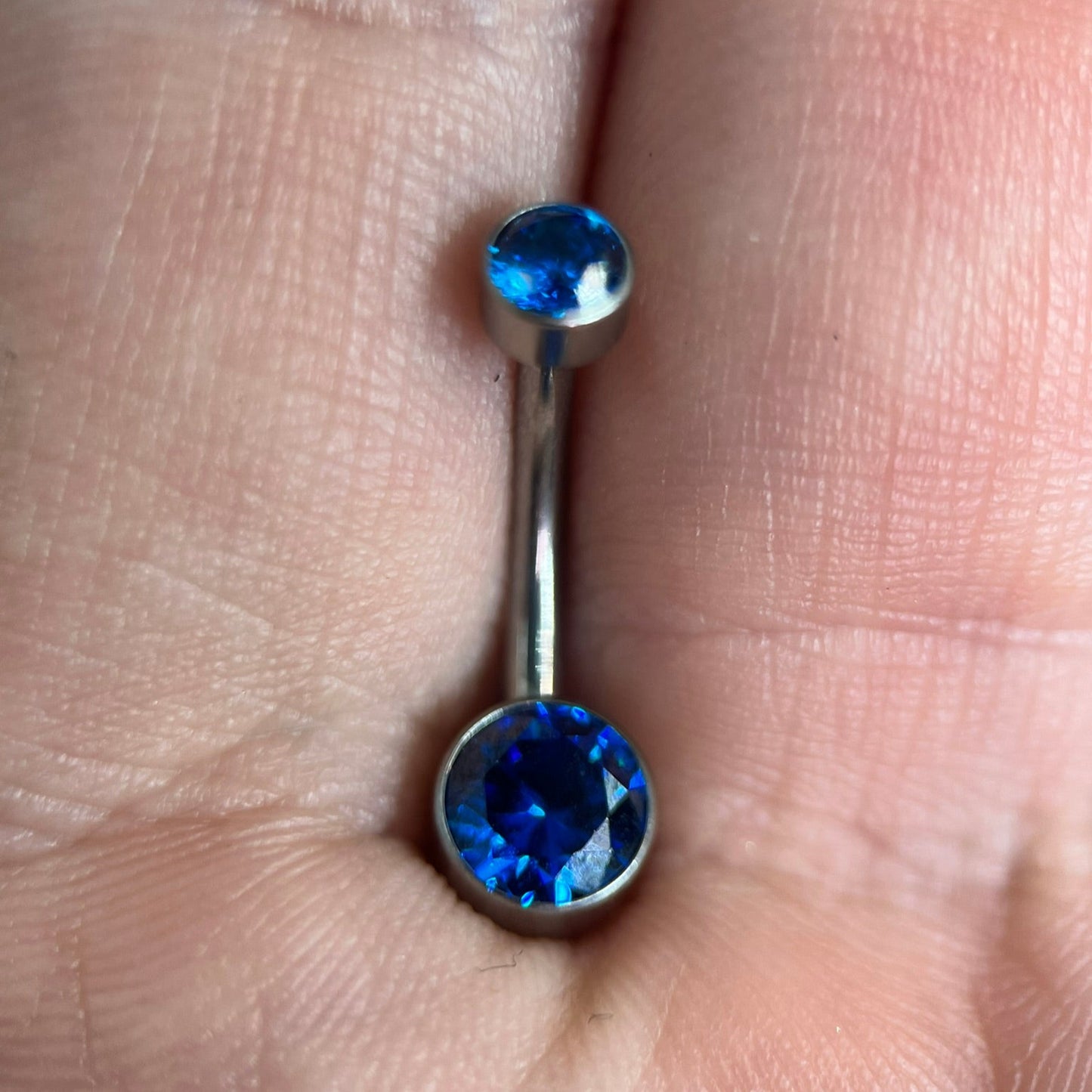 Piercing Pure Belly Azul -Titânio