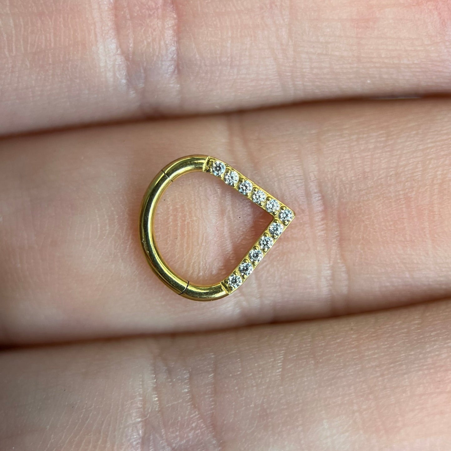 Piercing PVD Gold Jyoti- Titânio