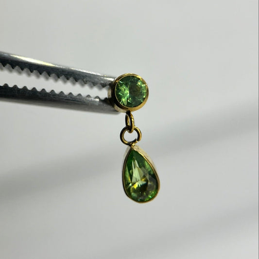 Piercing PVD Moon Tear Verde -Titânio