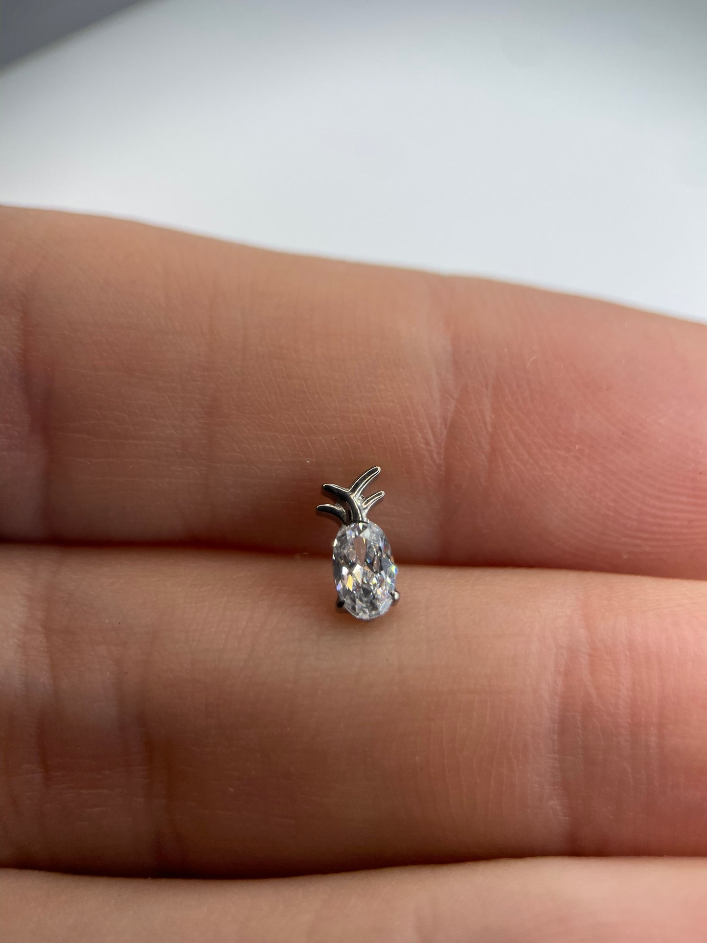 Piercing Pineapple Zircon- Titânio