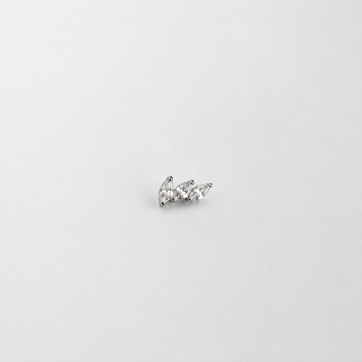Piercing Tri Navet - Titânio