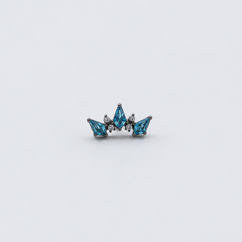 Piercing Renata Azul - Titânio