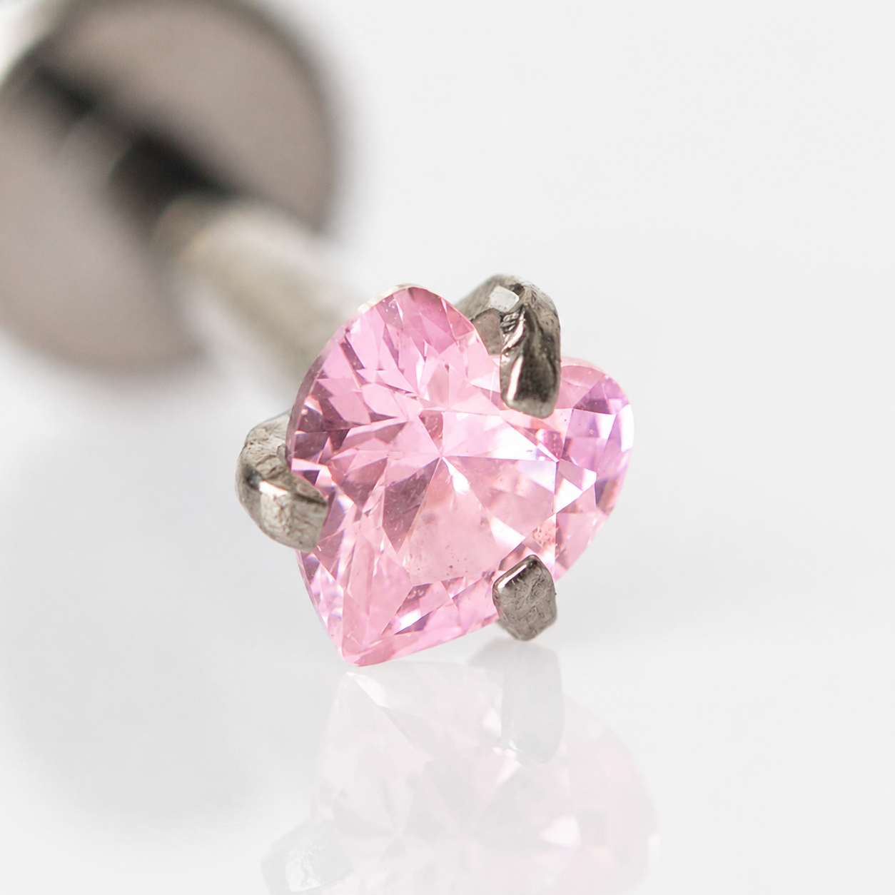 Piercing Ponto de Luz Coração Rosa - Titânio