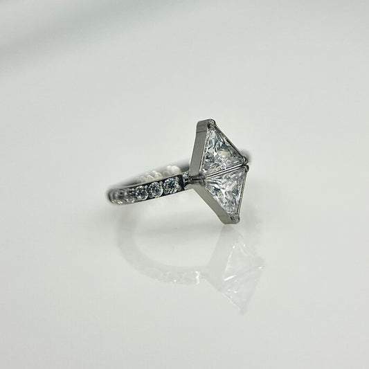 Piercing Argola Alexandra- Titânio