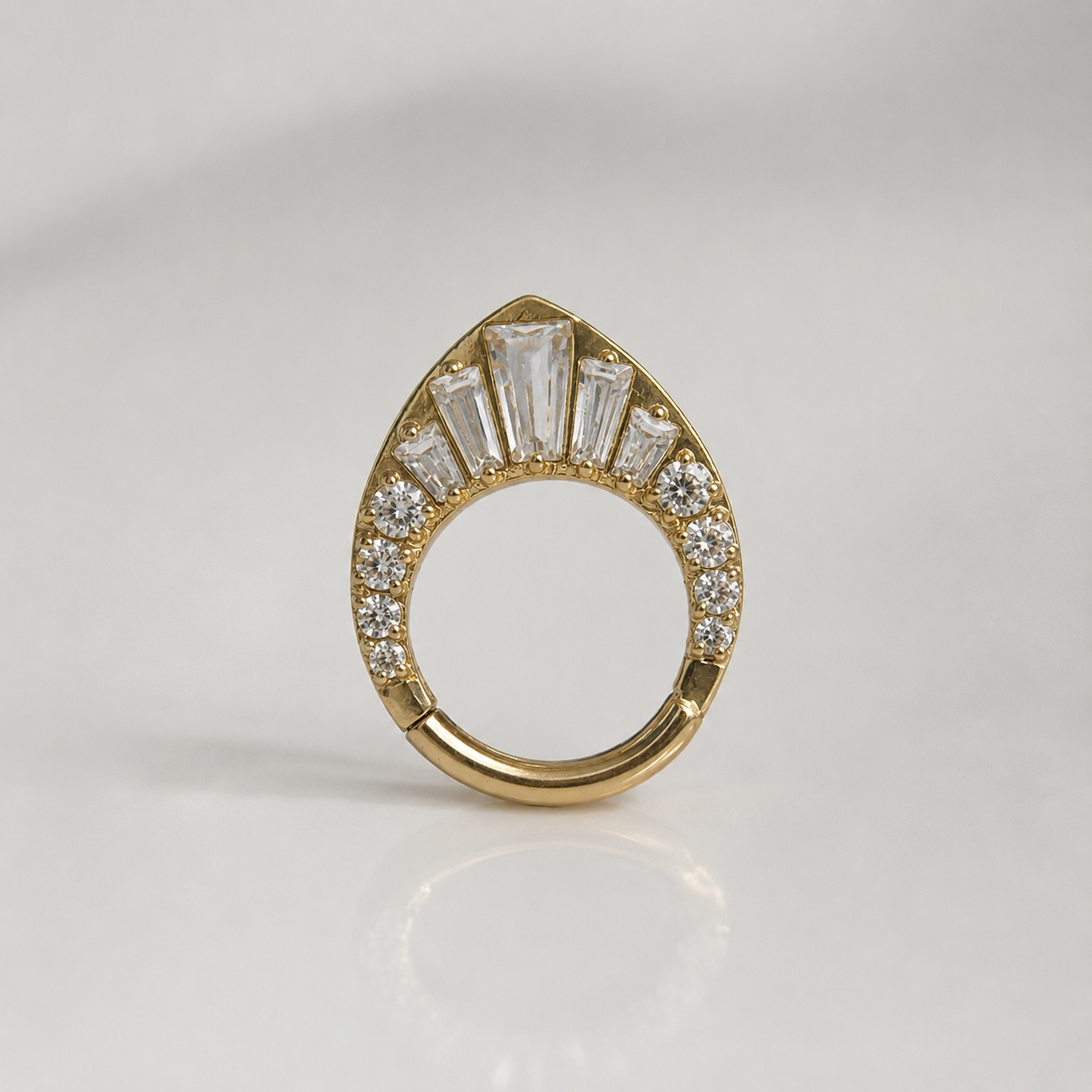 Piercing PVD Gold Beatrice -Titânio