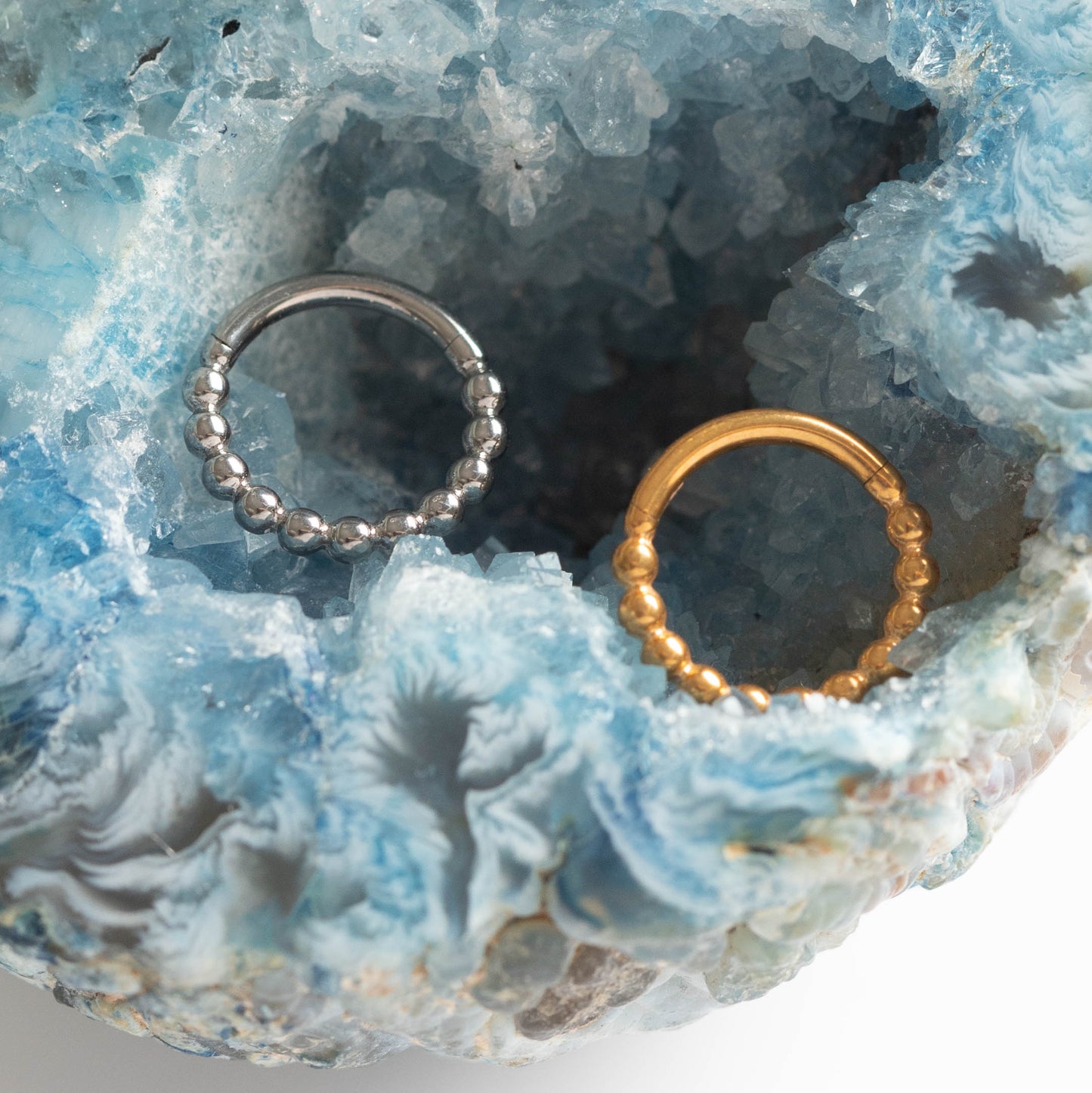 Piercing Argola Orbi PVD Dourado - Titânio