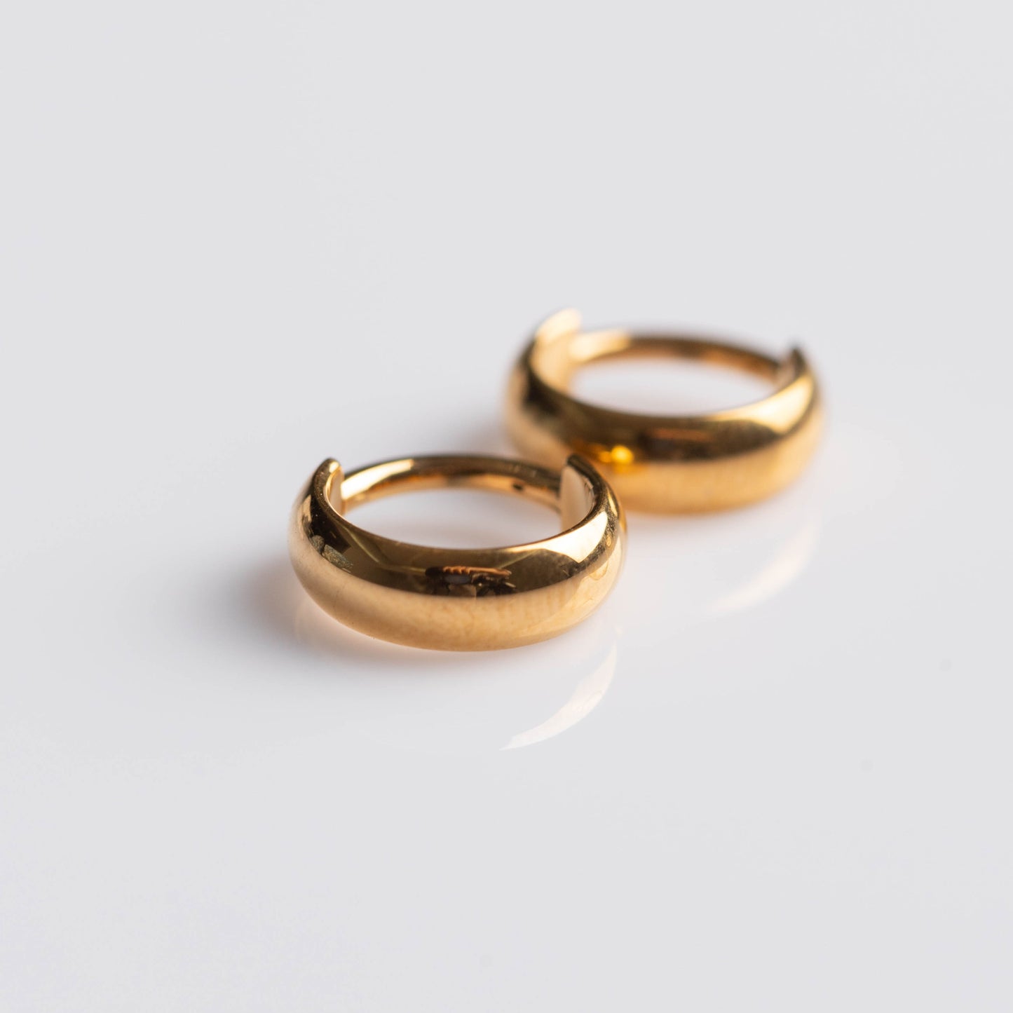 Piercing Argola Kairo PVD - Titânio
