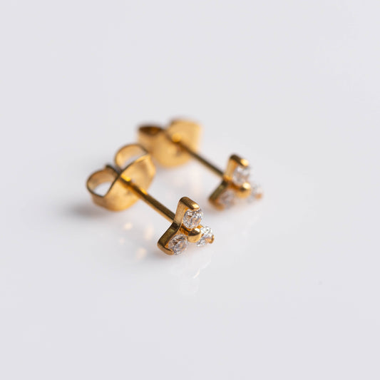 Brinco Trinity Dourado PVD (par) - Titânio