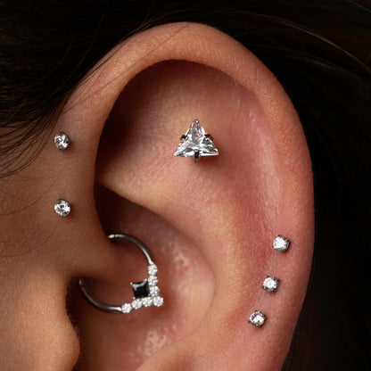 Piercing Ponto de Luz Triângulo- Titânio