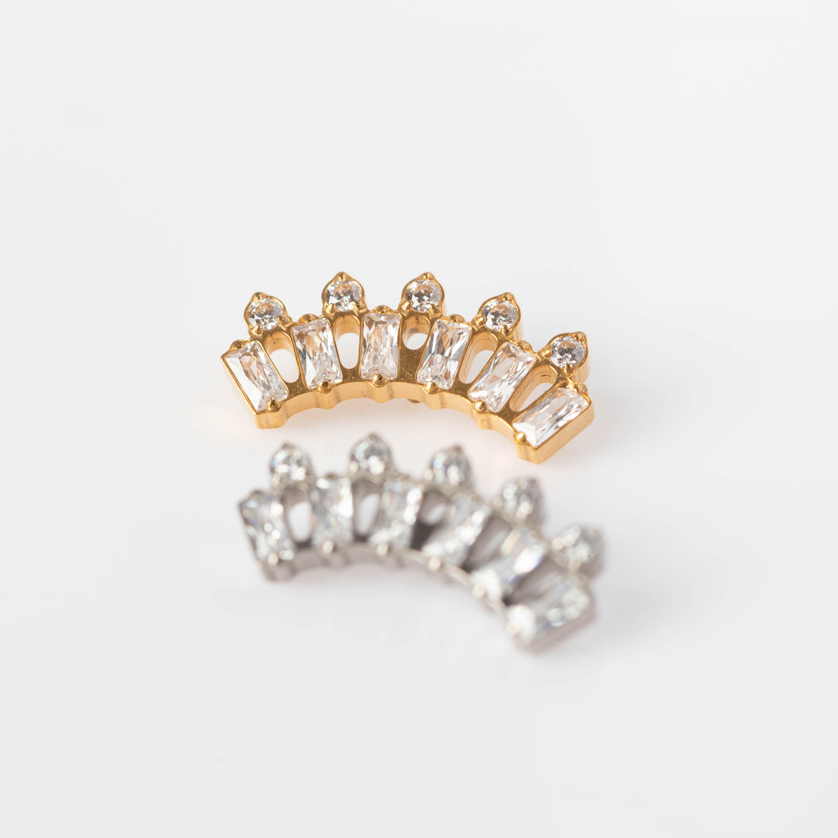 Piercing Guio Dourado PVD - Titânio