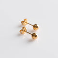 Brinco Sphere Dourado PVD - Titânio (par)