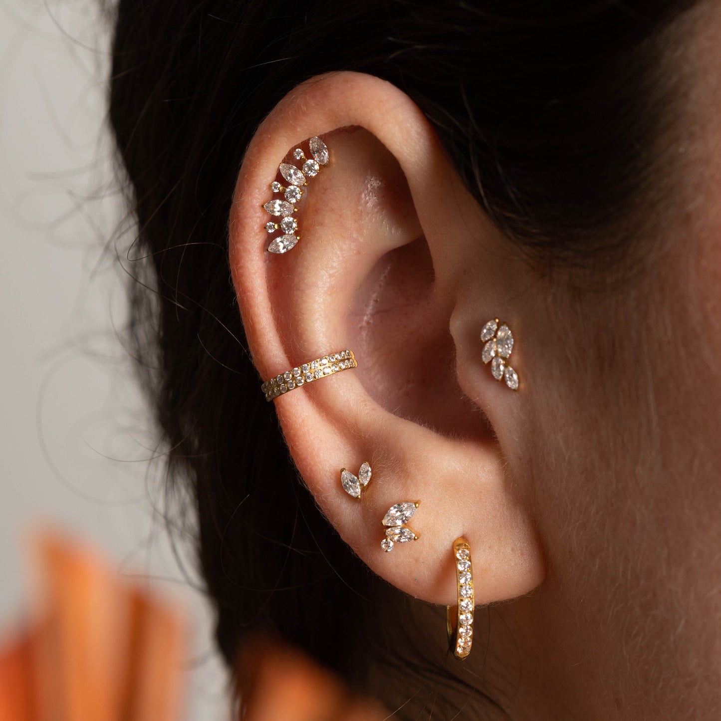 Piercing Lumen Ivy Dourado PVD – Titânio