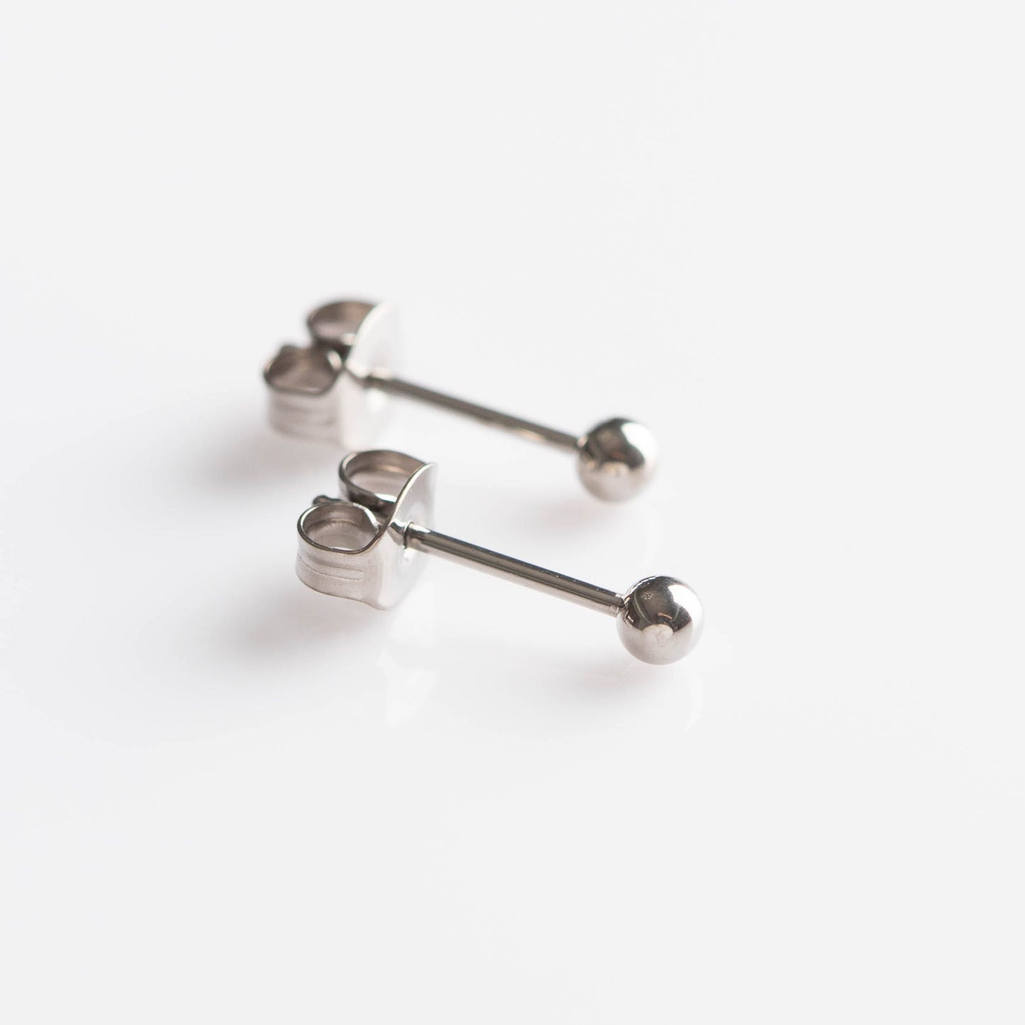 Brinco Sphere (par) - Titânio