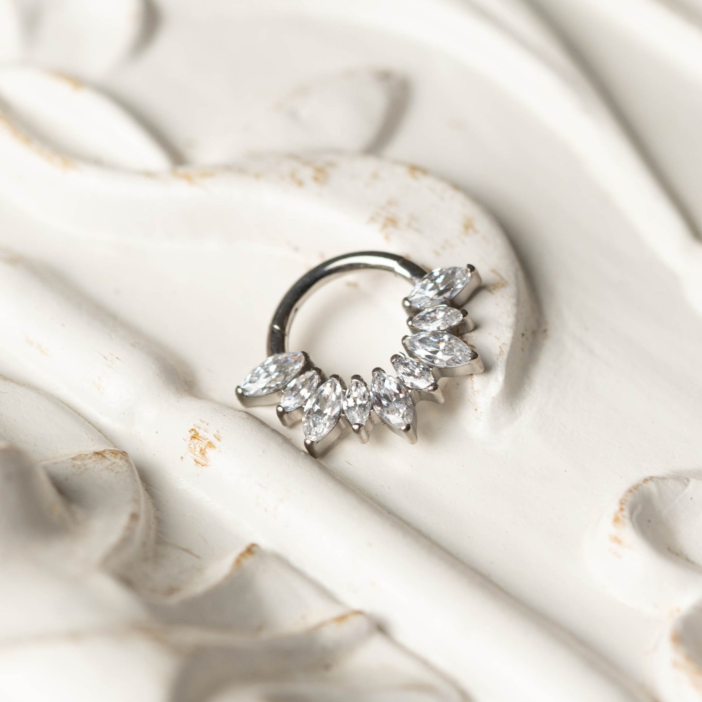 Argola Lumen Ray - Titânio