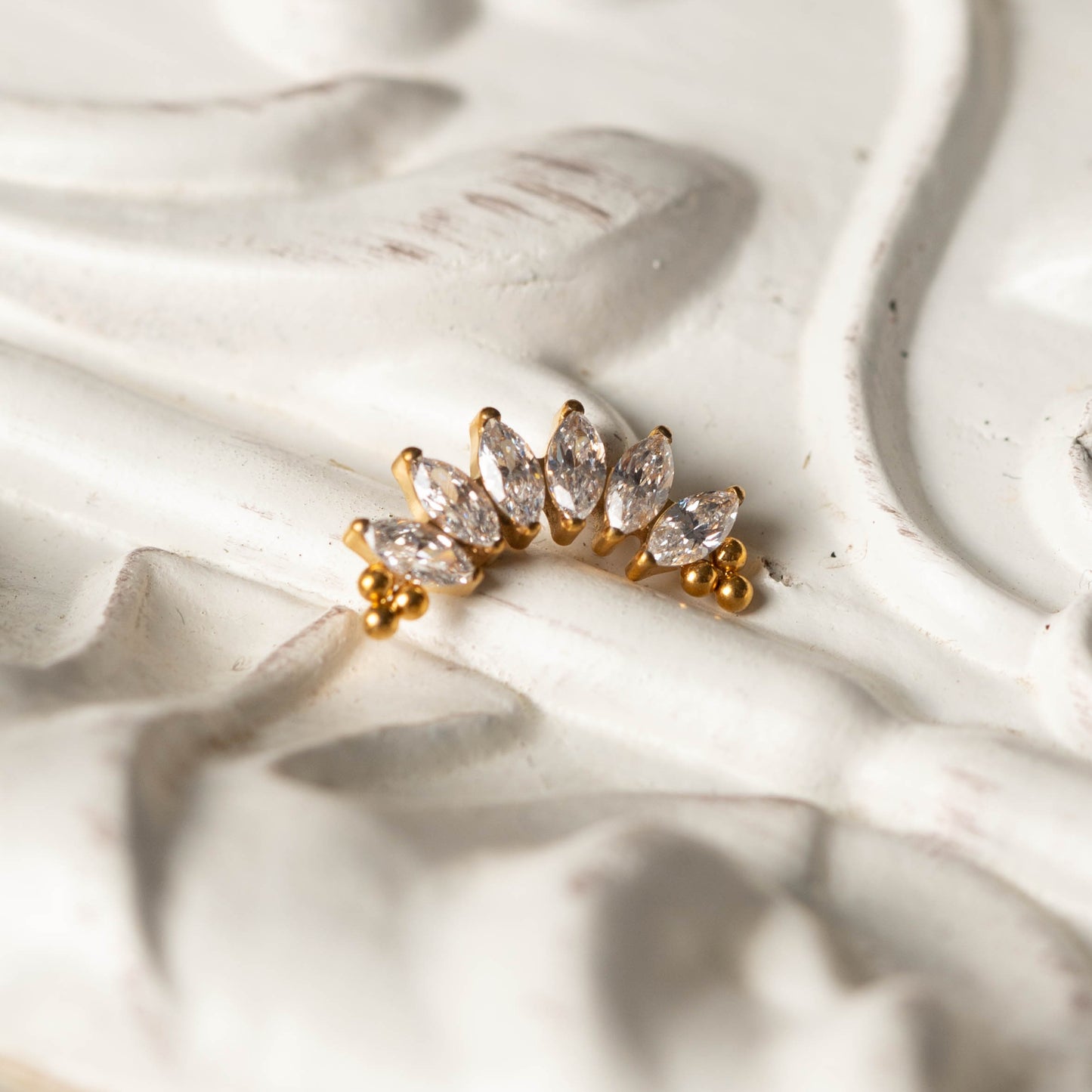 Piercing Solis Veil Dourado PVD - Titânio