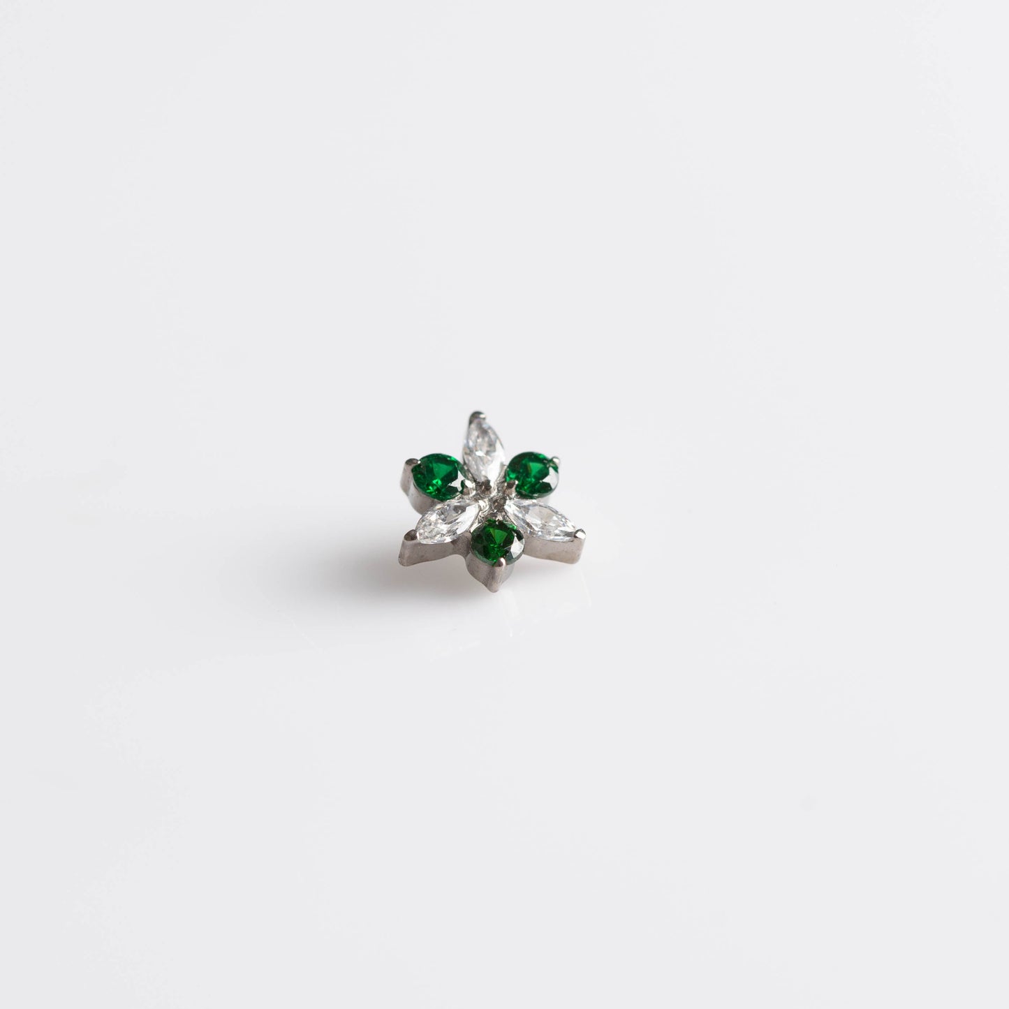 Piercing Jade Grapes - Titânio