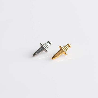 Piercing Mini Adaga PVD Dourado - Titânio