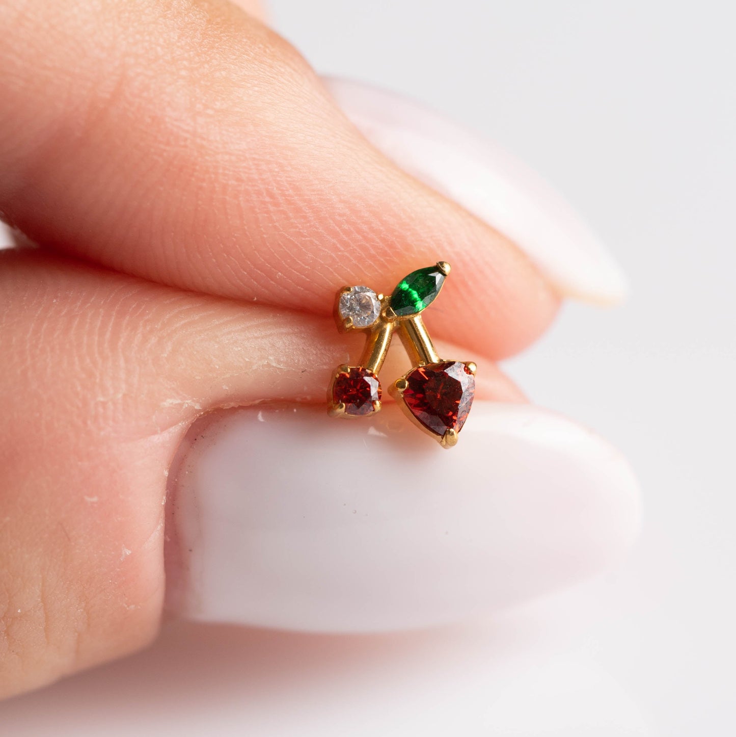 Piercing Cherry PVD Dourado - Titânio