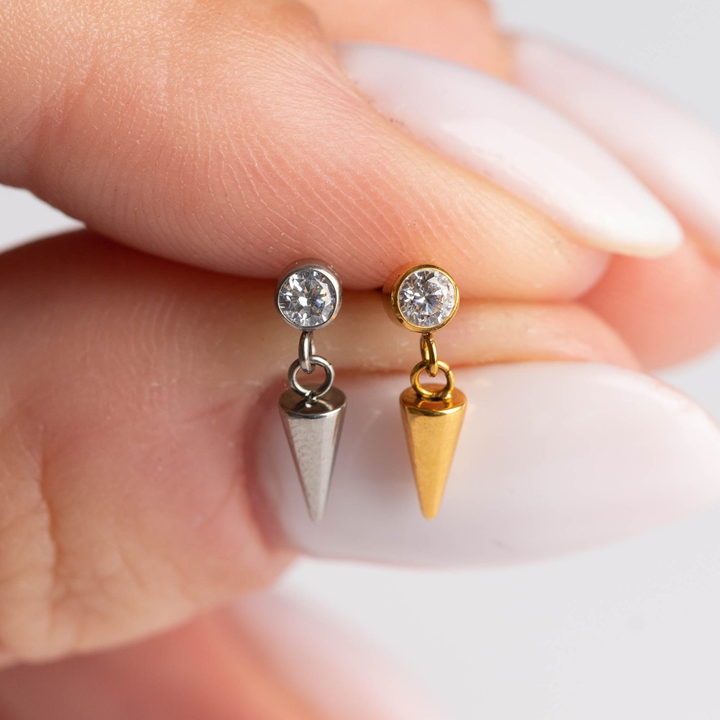 Piercing Radiant Spike - Titânio