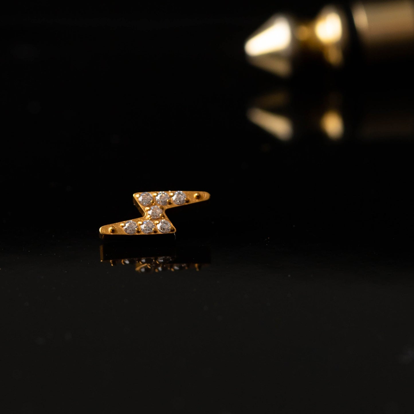 Piercing Volt PVD Dourado - Titânio