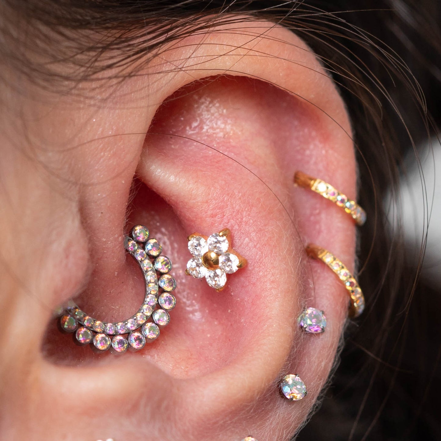 Piercing PVD Gold Star Flower- Titânio