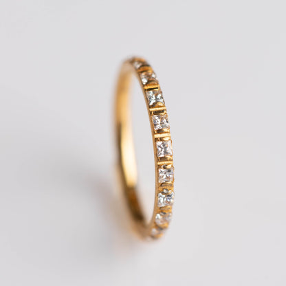 Piercing Argola Crystal Line Dourado PVD - Titânio