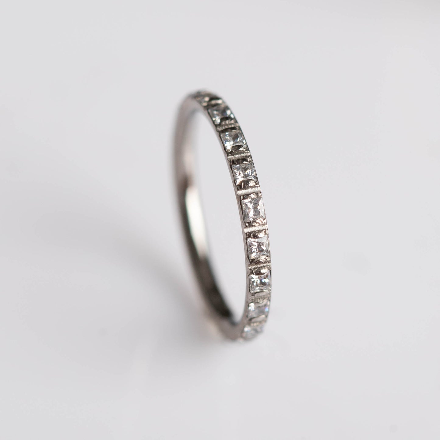 Piercing Argola Crystal Line - Titânio