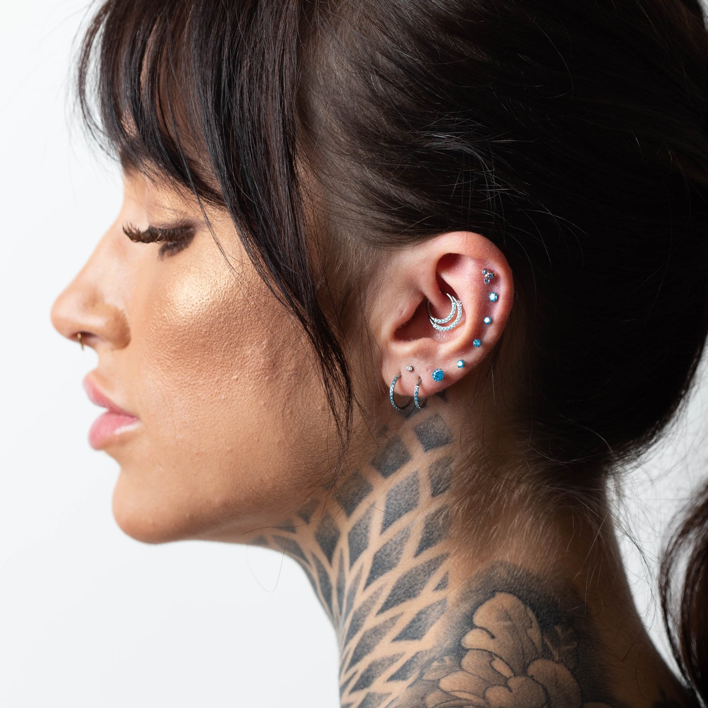 Piercing Courtney Azul- Titânio