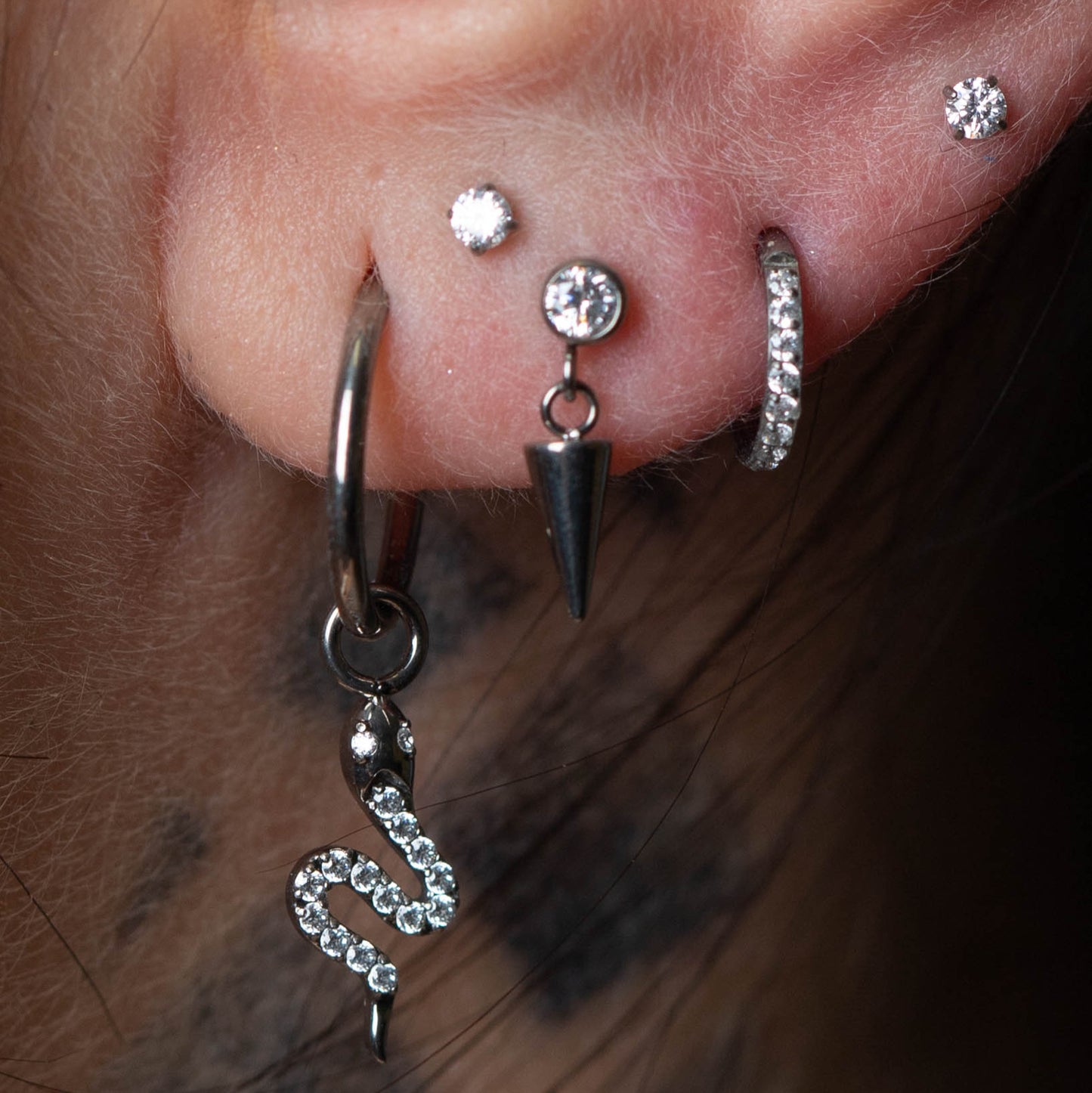 Piercing Radiant Spike -Titânio