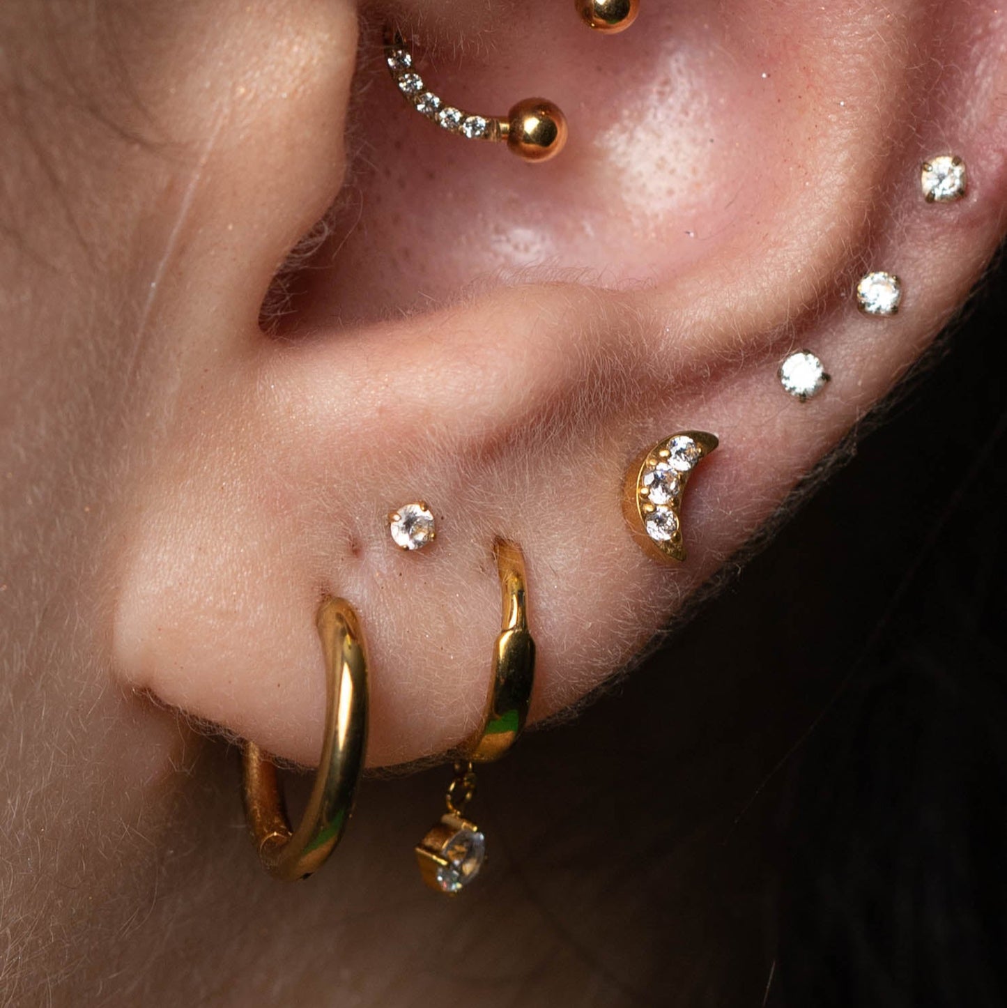 Piercing PVD Gold Moon Crescent- Titânio