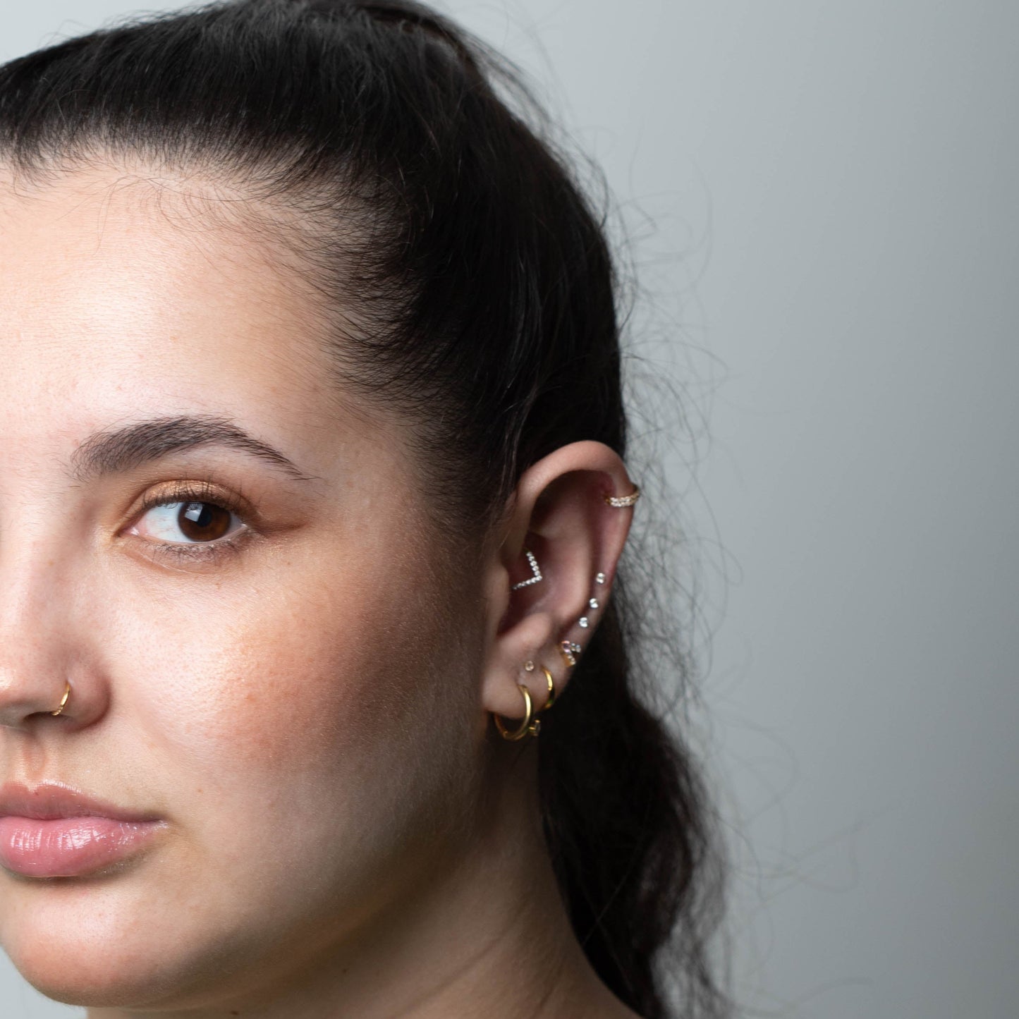 Piercing PVD Gold Jyoti- Titânio
