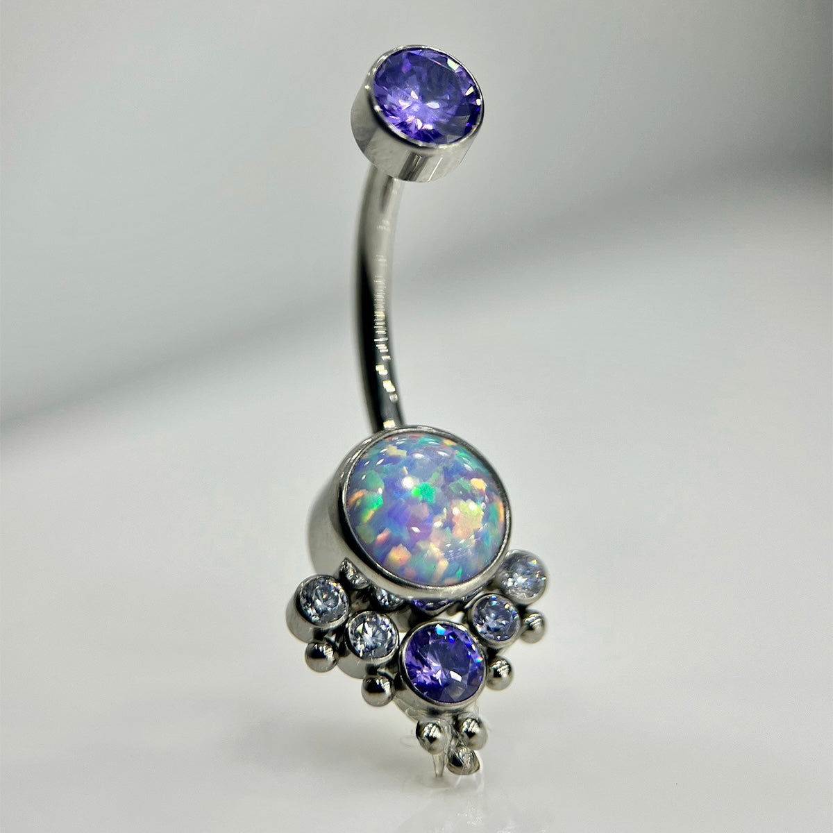 Piercing Ana Nya Lilás -Titânio