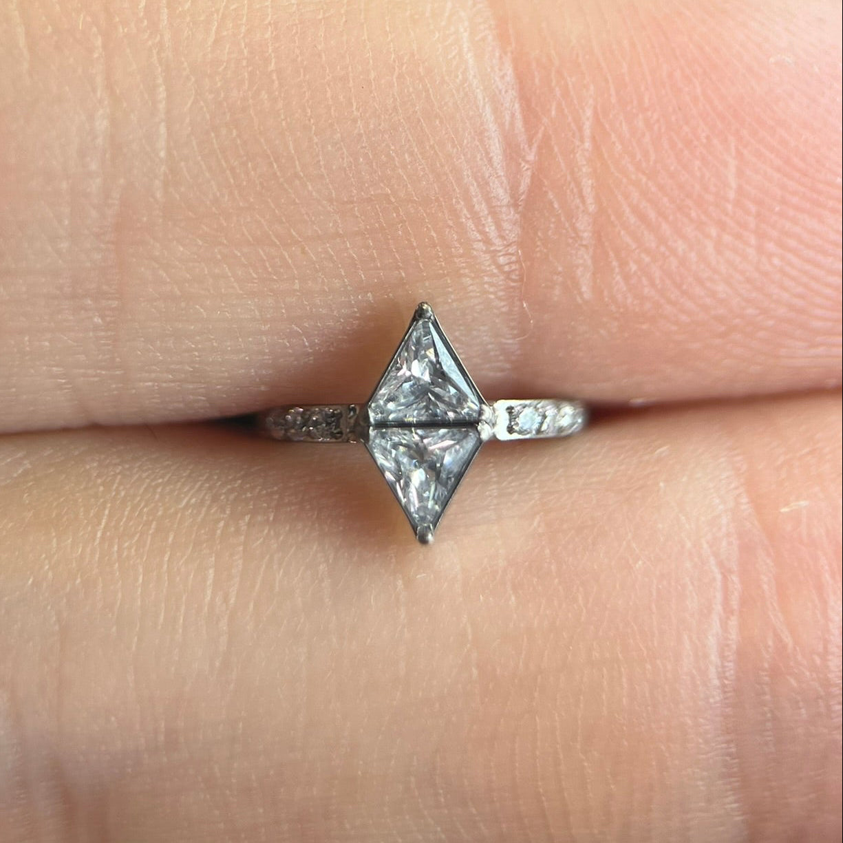 Piercing Argola Alexandra - Titânio