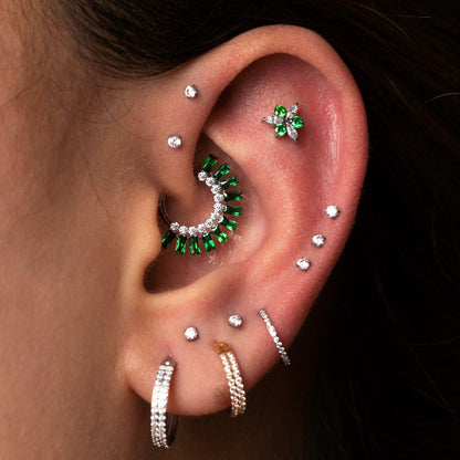 Piercing Fine Verde -Titânio